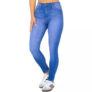 Celebrity Pink High-Rise Blue Skinny Women Jeans In Size 20